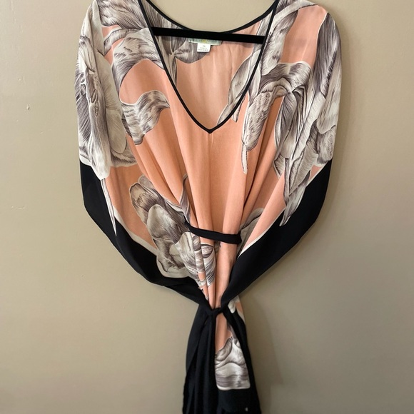 Silk Floral Print Tunic Top - Picture 4 of 7